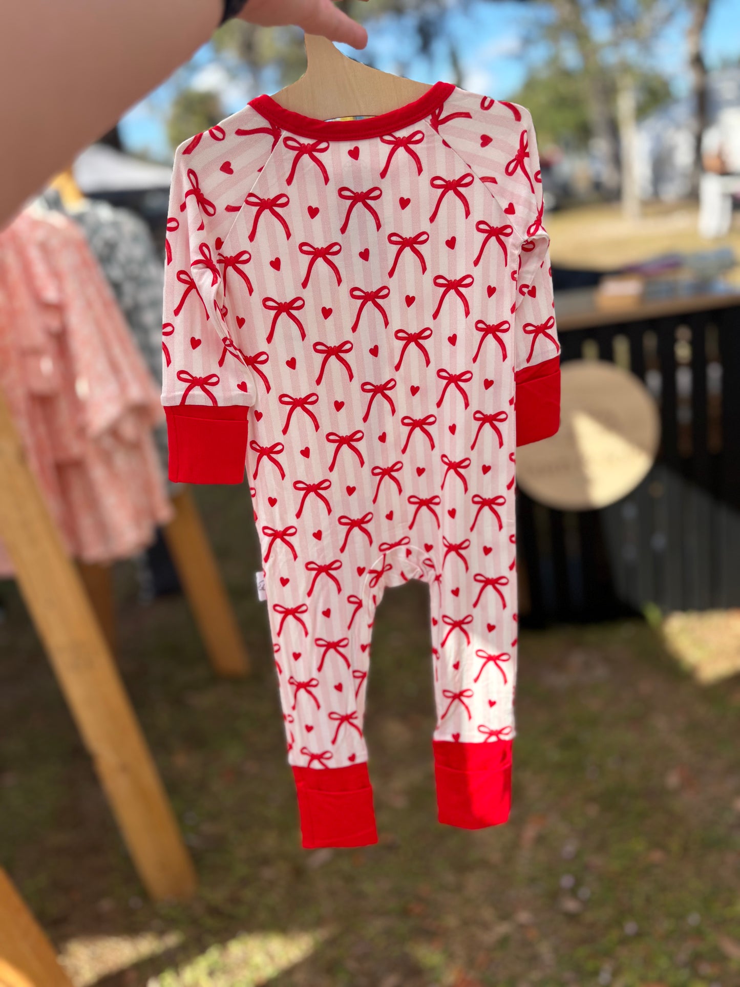 Sweetheart Bows Zippy